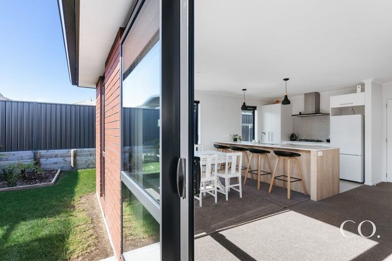 Photo of property in 22 Pioneer Crescent, Omokoroa, 3114