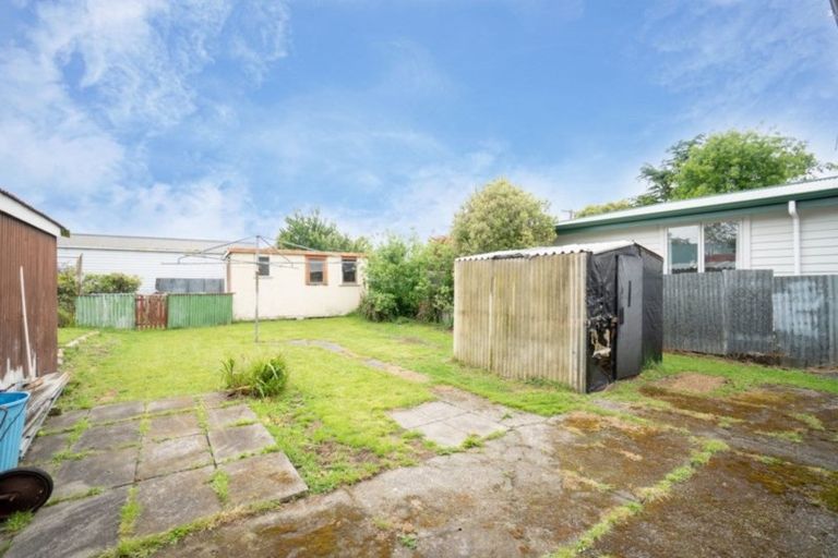 Photo of property in 98 Wood Street, Takaro, Palmerston North, 4410