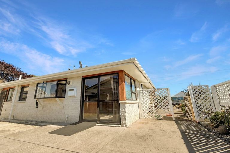 Photo of property in 50 Winchester Street, Levin, 5510