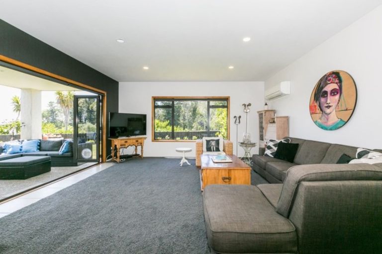 Photo of property in 54 Hikanui Drive, Havelock North, 4130