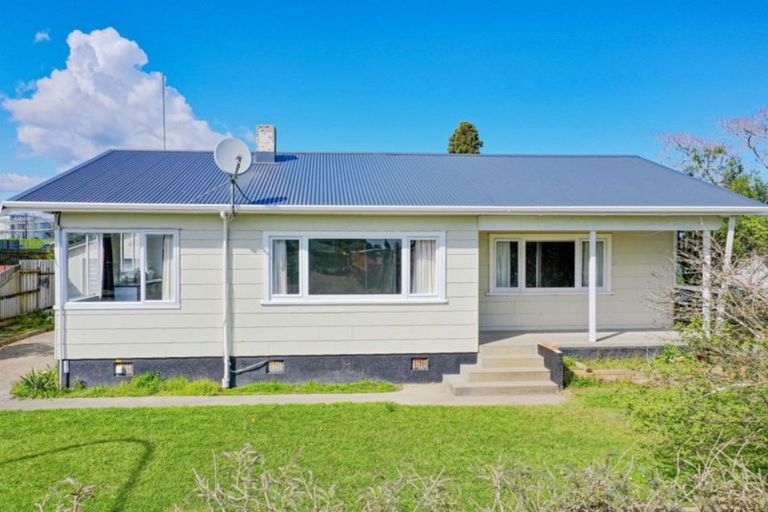 Photo of property in 6 Rimu Street, Edgecumbe, 3120