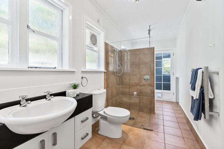 Photo of property in 17 Volga Street, Island Bay, Wellington, 6023