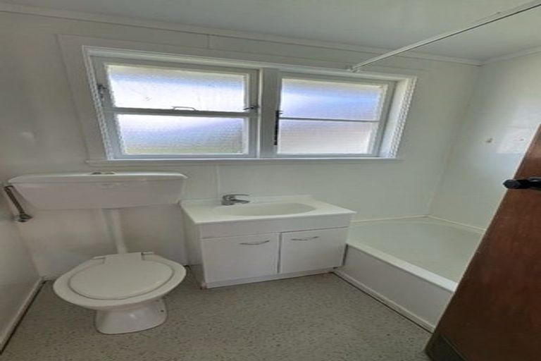 Photo of property in 3 Marsden Street, Hauraki, Auckland, 0622