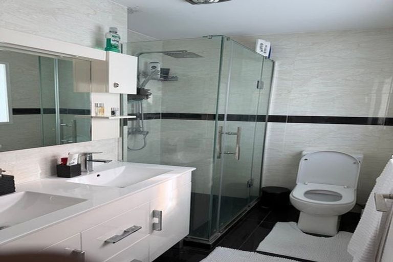 Photo of property in 813 Te Atatu Road, Te Atatu Peninsula, Auckland, 0610