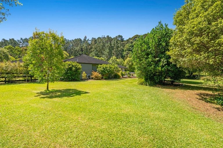 Photo of property in 20 Puhoi Close, Puhoi, Warkworth, 0994