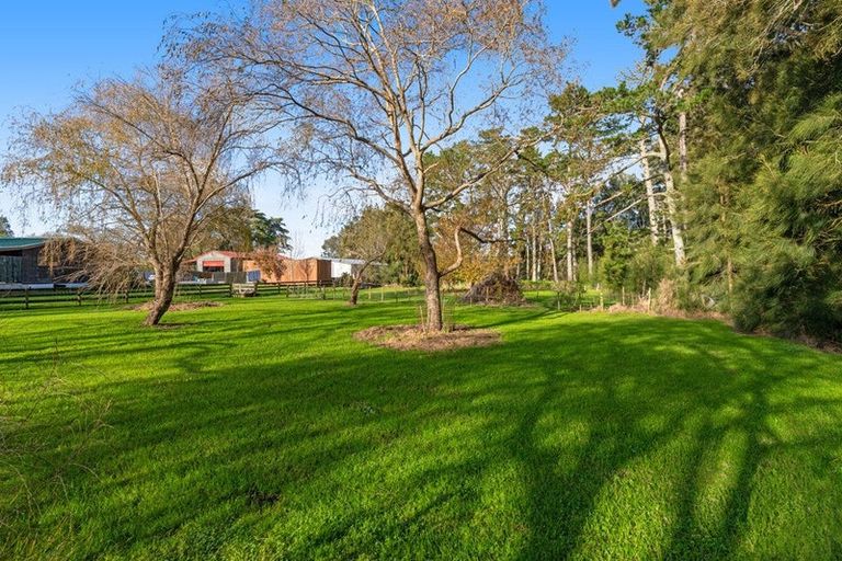 Photo of property in 2312 State Highway 16, Helensville, 0875