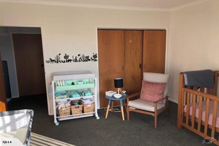 Photo of property in 82 Tukapa Street, Westown, New Plymouth, 4310