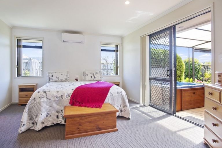 Photo of property in 12 Hoggard Place, Katikati, 3129