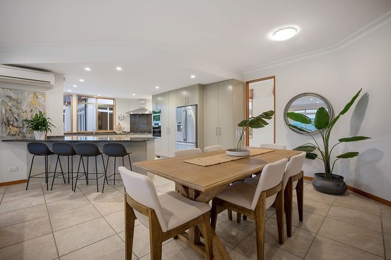 Photo of property in 109 Warman Road, Okura, Auckland, 0792