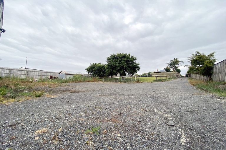 Photo of property in 235 Victoria Street West, Pukekohe, 2120