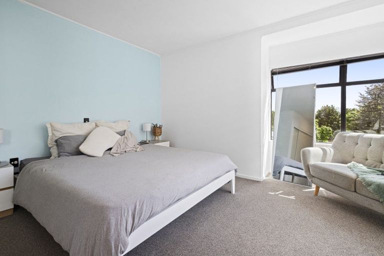 Photo of property in 10 Brownlee Place, Pukekohe, 2120