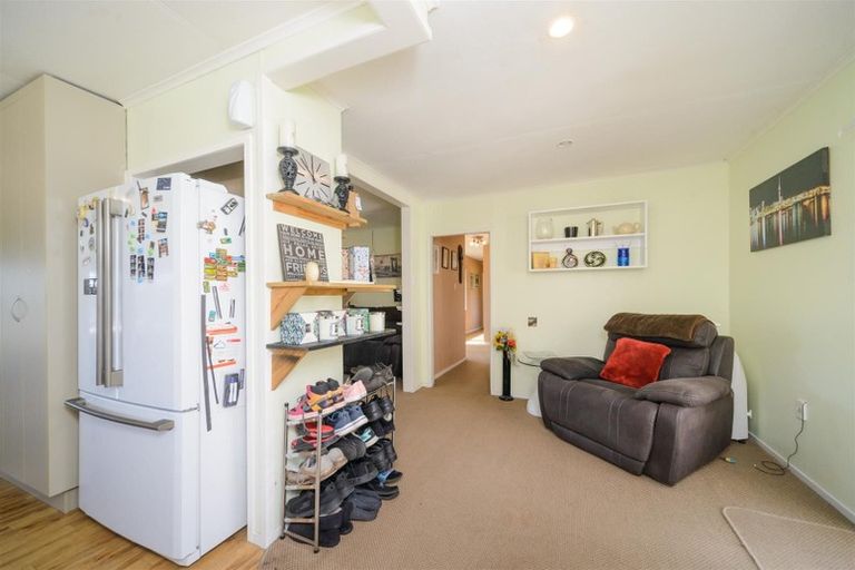 Photo of property in 28 Alexandra Street, Marton, 4710