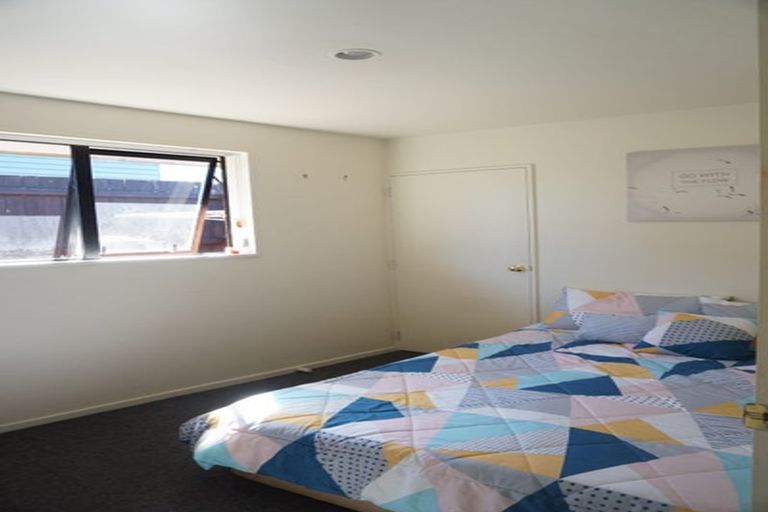 Photo of property in 1/65 Effingham Street, North New Brighton, Christchurch, 8083