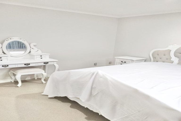 Photo of property in 45 Terrasini Drive, Flat Bush, Auckland, 2019