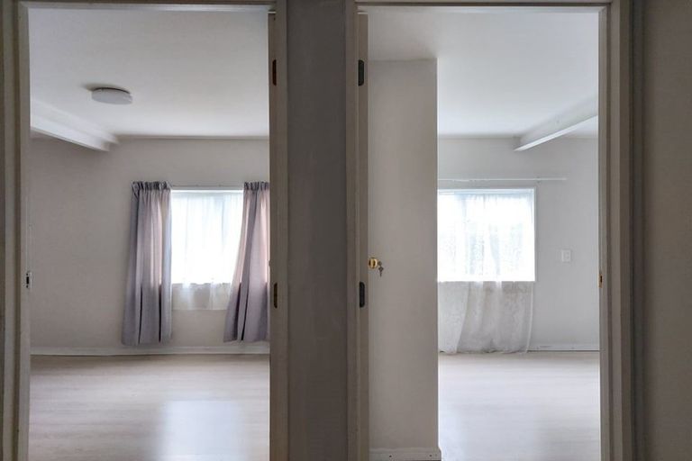 Photo of property in 2/55 Glenmore Road, Sunnyhills, Auckland, 2010