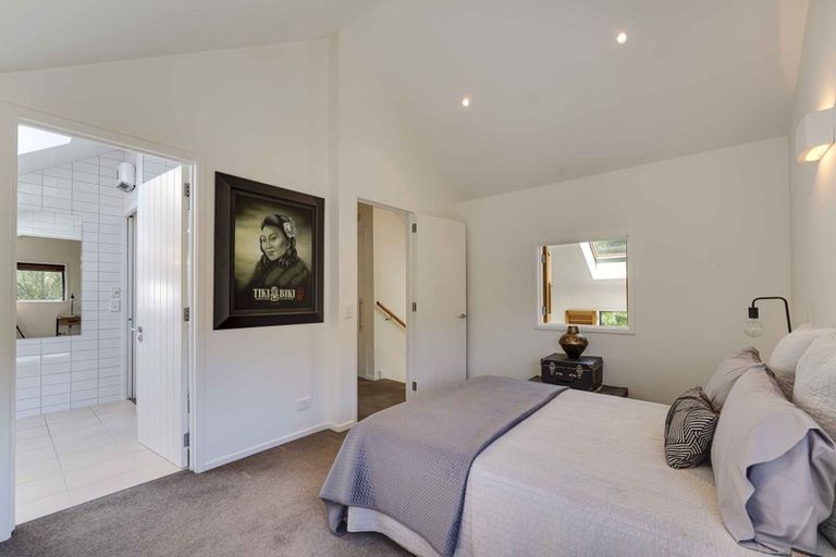 Photo of property in 6 Chartres Lane, Arrowtown, 9302