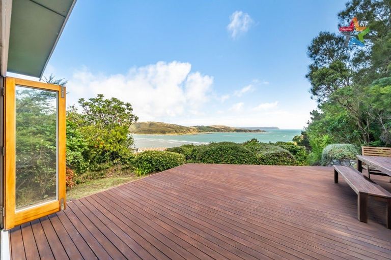 Photo of property in 15 Acheron Road, Paremata, Porirua, 5026