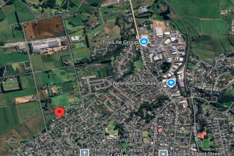 Photo of property in 8b Frank Hewitt Street, Pukekohe, 2120