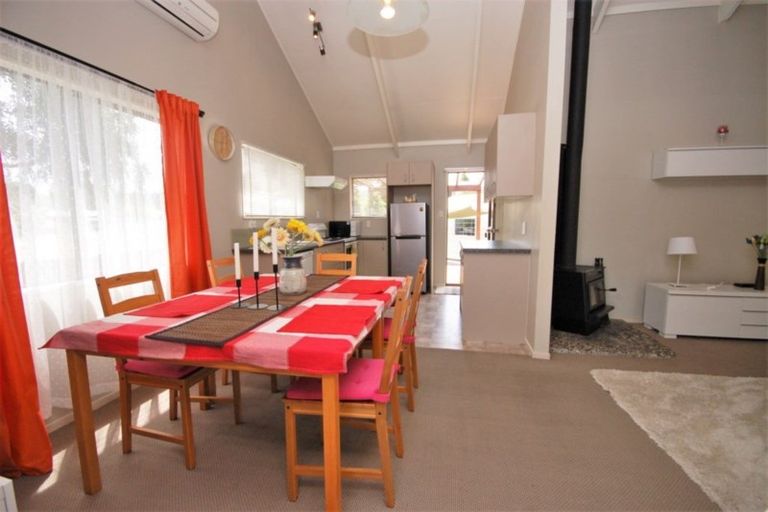 Photo of property in 21 Newberry Place, Richmond Heights, Taupo, 3330