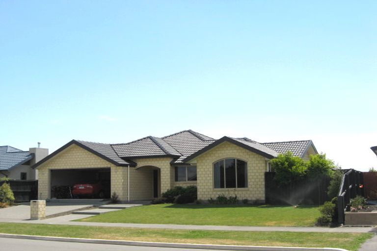 Photo of property in 14 Bottle Lake Drive, Parklands, Christchurch, 8083