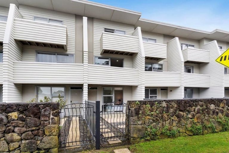 Photo of property in 34/3 Riverside Road, Orewa, 0931