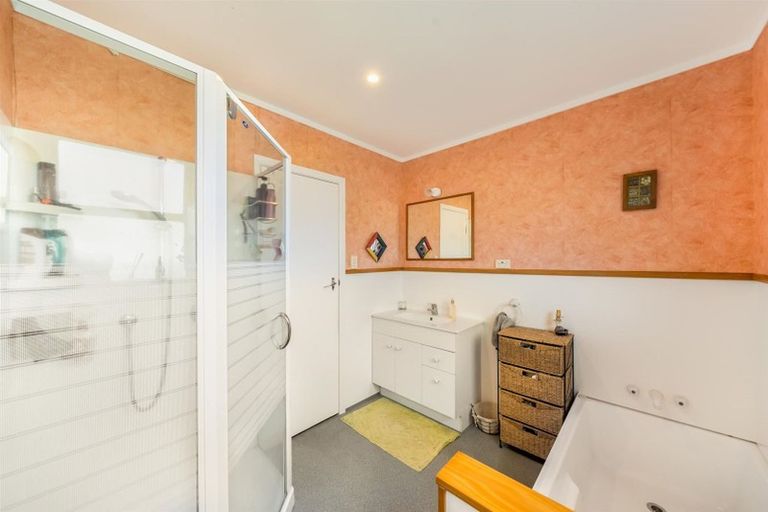 Photo of property in 70 Wood Street, Wainuiomata, Lower Hutt, 5014