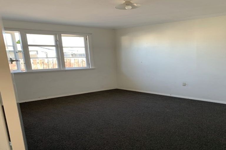 Photo of property in 396 Carrington Street, Upper Vogeltown, New Plymouth, 4310