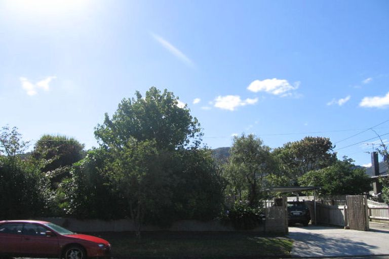 Photo of property in 16 Davis Crescent, Elderslea, Upper Hutt, 5018