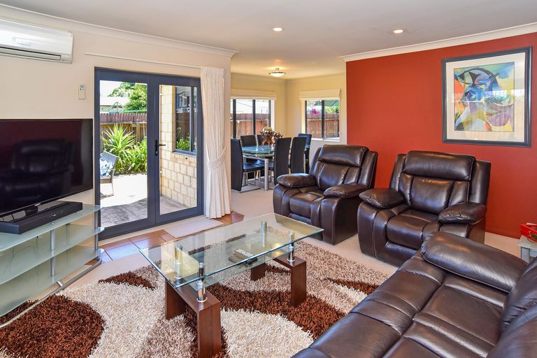 Photo of property in 548a Weymouth Road, Weymouth, Auckland, 2103