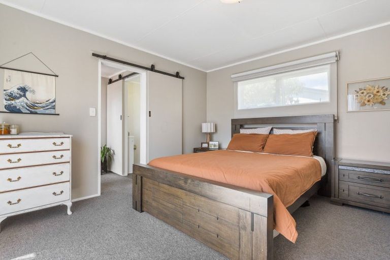 Photo of property in 14 Burton Place, Owhata, Rotorua, 3010