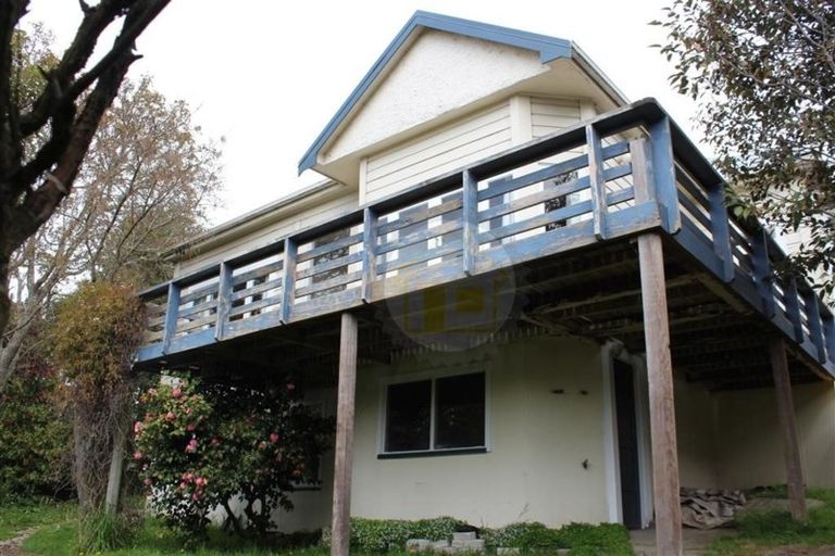 Photo of property in 82 Hazelhurst Pass, Caversham, Dunedin, 9012