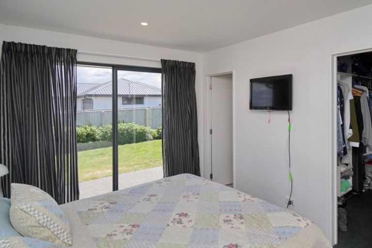Photo of property in 64 Sutherland Drive, Kaiapoi, 7630