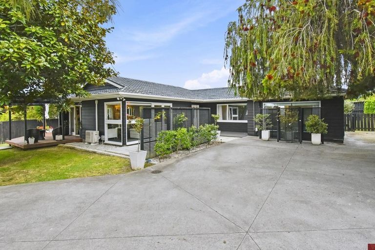 Photo of property in 17 Glenmore Road, Sunnyhills, Auckland, 2010