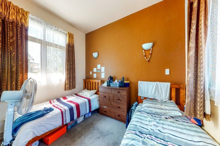 Photo of property in 11 Toru Street, Lyall Bay, Wellington, 6022