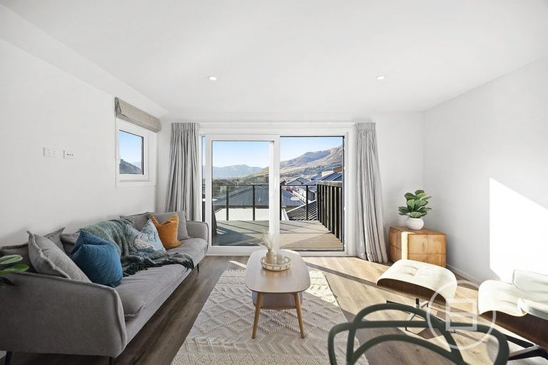 Photo of property in 96 Jack Hanley Drive, Jacks Point, Queenstown, 9371