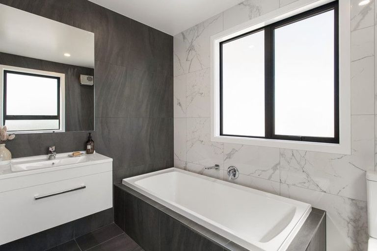 Photo of property in 26 Field Terrace, Upper Riccarton, Christchurch, 8041