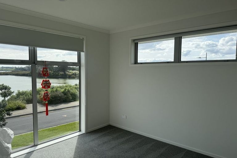 Photo of property in 16 Evergreen Parade, Rosehill, Papakura, 2113
