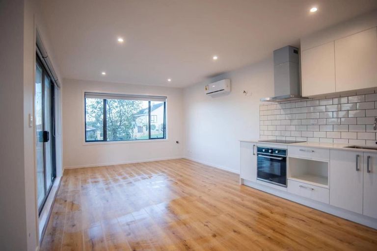 Photo of property in 38 White Heron Drive, Massey, Auckland, 0614