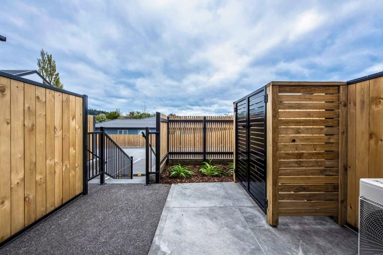 Photo of property in 8/370 Stokes Valley Road, Stokes Valley, Lower Hutt, 5019