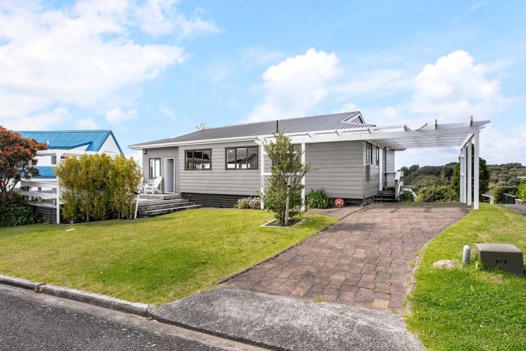 Photo of property in 409 Onemana Drive, Onemana, Whangamata, 3691
