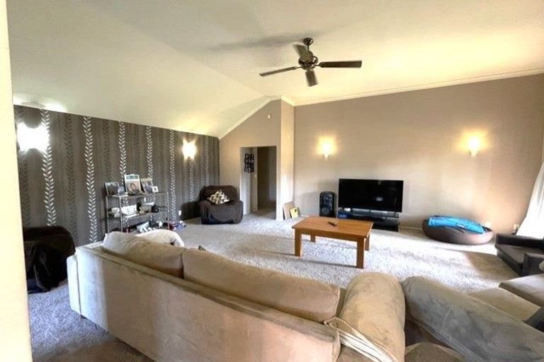 Photo of property in 17 Kopu Drive, Pyes Pa, Tauranga, 3112