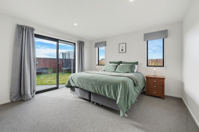 Photo of property in 21 Quinn Crescent, Woodend, 7610