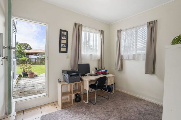 Photo of property in 5 Glengowan Place, Conifer Grove, Takanini, 2112