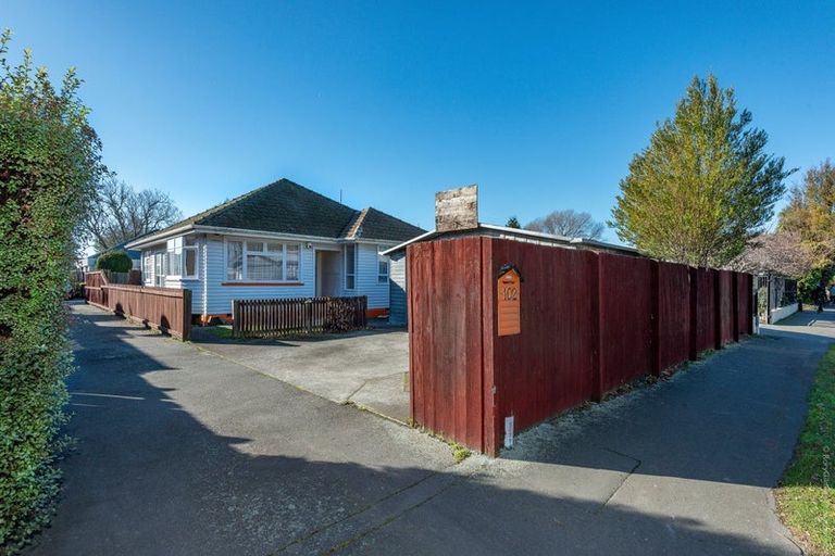 Photo of property in 2/102 Yaldhurst Road, Sockburn, Christchurch, 8042