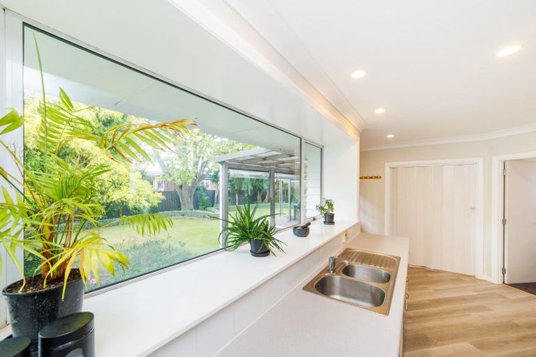 Photo of property in 22 Bond Street, Hokowhitu, Palmerston North, 4410