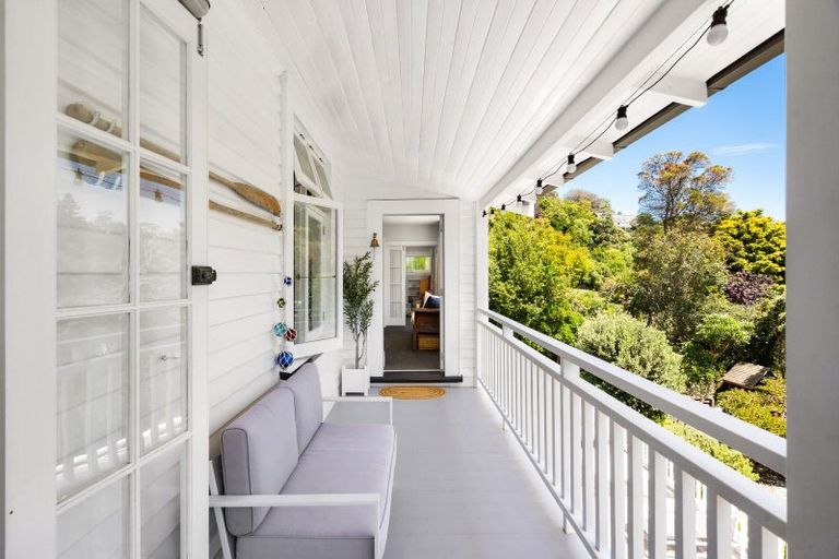 Photo of property in 23 Lighthouse Road, Bluff Hill, Napier, 4110