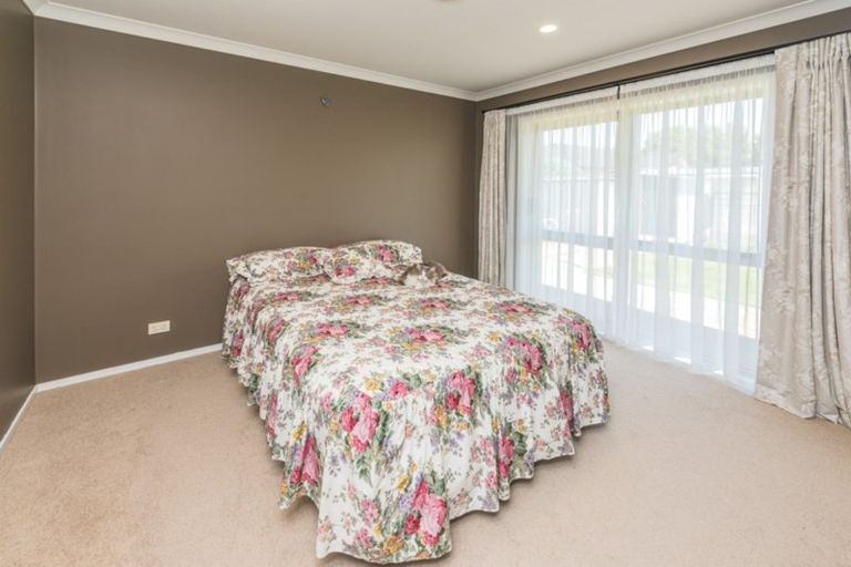 Photo of property in 15 Gilligan Close, College Estate, Whanganui, 4500