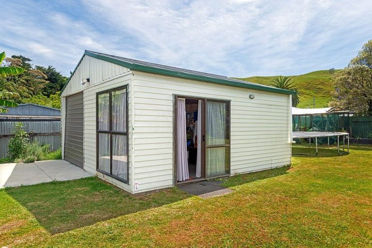 Photo of property in 59 Lyell Road, Outer Kaiti, Gisborne, 4010
