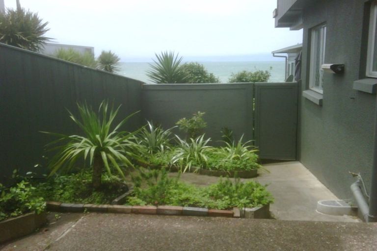 Photo of property in 1/46 Hauraki Road, Hauraki, Auckland, 0622
