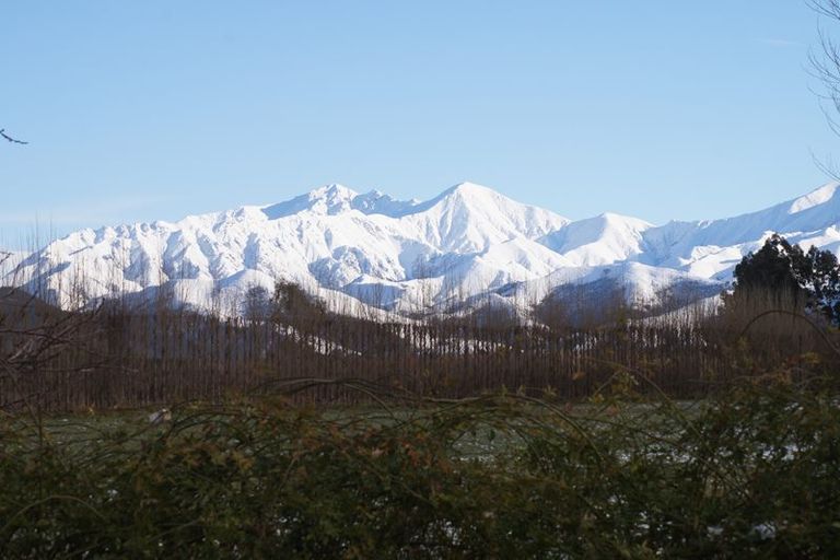 Photo of property in 74 School Road, Pleasant Valley, Geraldine, 7991